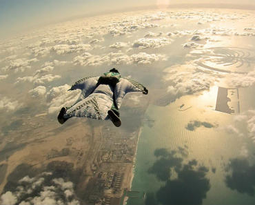 wingsuit-flyers